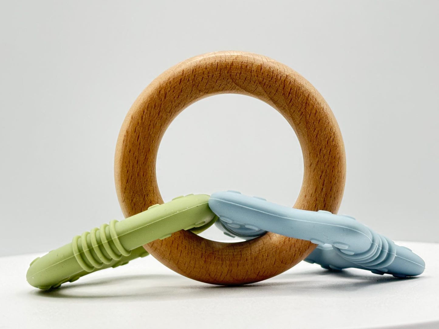 TenOne® Wooden & Silicone Star Teething Ring – BPA-Free, Safe Natural Baby Teether Toy (Pink/Blue)